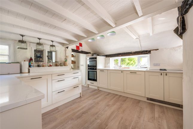 Innstead,, Parkgate Road, Dorking photo 2