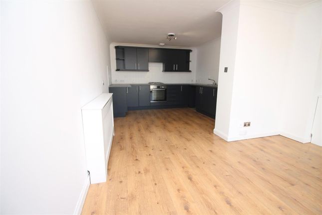 1 Clydeview Apartments, High Carnegie Road, Port Glasgow photo 4