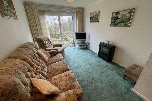 23, Langmead Road, Crewkerne photo 3