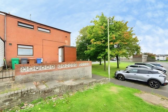 83 Huntly Drive, Glenrothes photo 2