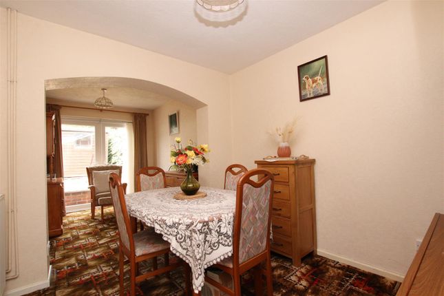 95, Wentworth Gardens, Exeter photo 3