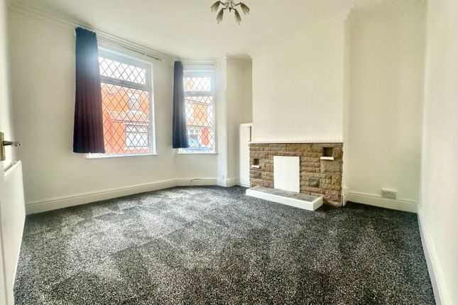 17, Gordon Road, Fleetwood photo 2