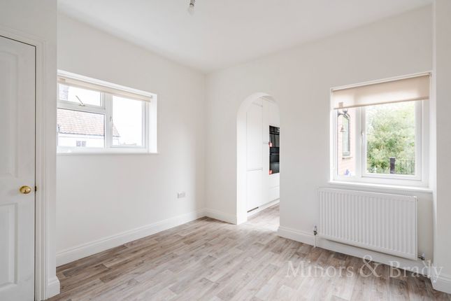 Flat to rent in Norwich Road, Horstead, Norwich