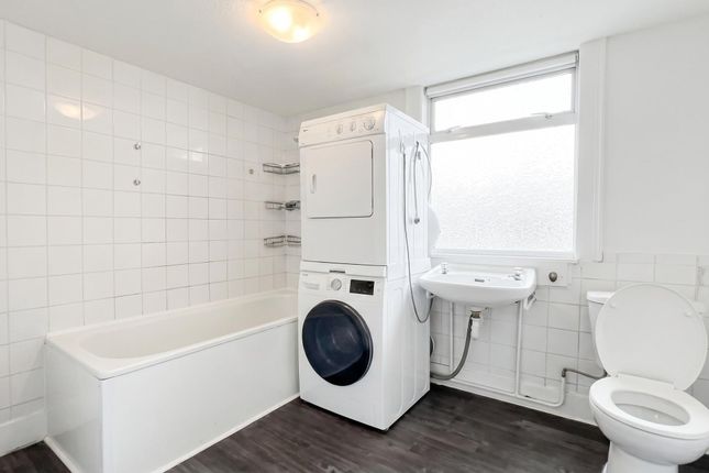 739A High Road, London photo 4