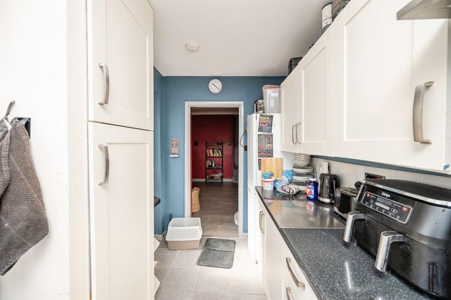 37, Crescent Road, Dudley photo 4