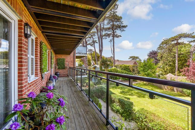 Heatherwood Lodge, Church Hill, Totland Bay photo 2