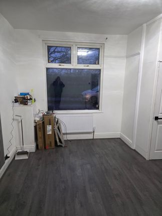 31 Broadfield Road, Stockport photo 5