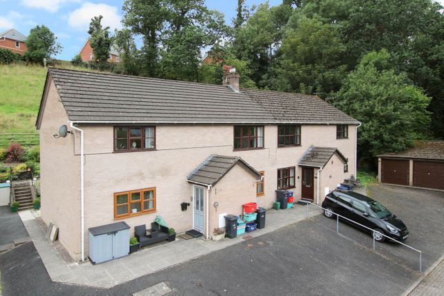 Thumbnail Flat for sale in Oakwood Close, Builth Wells
