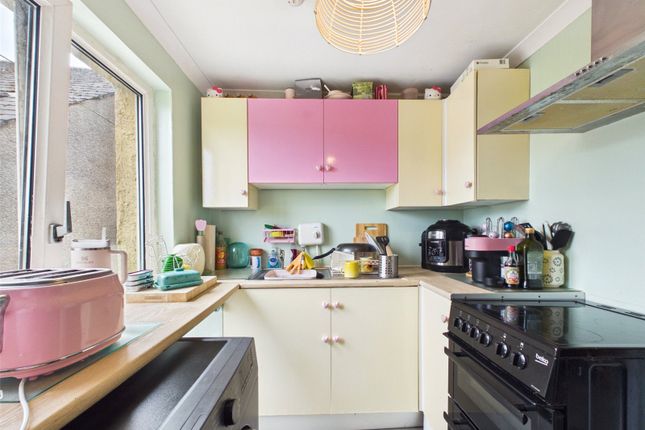 Flat 3, 51A,, Lower Bore Street, Cornwall photo 3