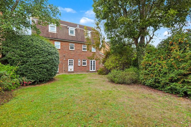 172, Inchbonnie Road, Chelmsford photo 4