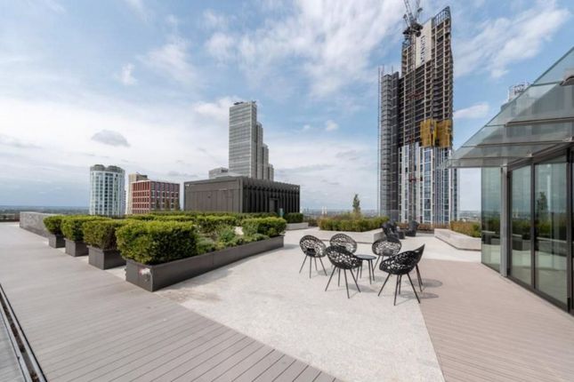 Flat to rent in Damac Tower, Bondway, Nine Elms, London