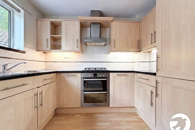 14, Micawber Close, Kent photo 4