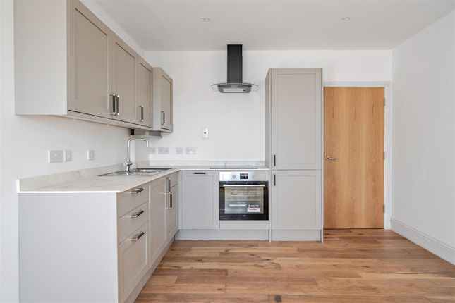 Flat 3, Mayfields Lodge, 2a Mayfields, Bristol photo 4