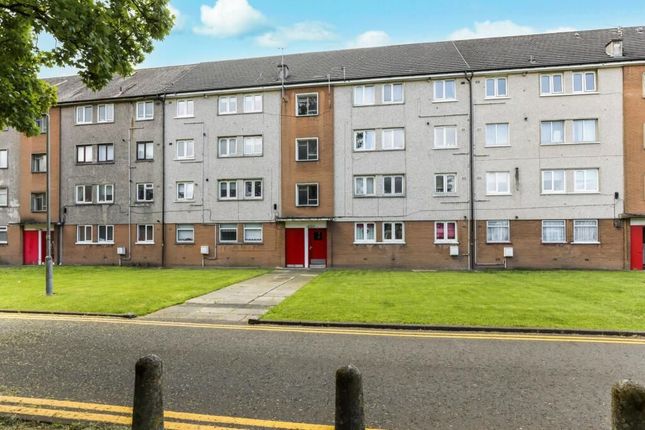 2-bed flat on 4, Canal Terrace, Flat 2-2, Paisley, £70,000