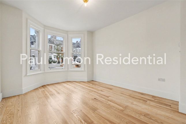 117, Chesterfield Gardens, London photo 3