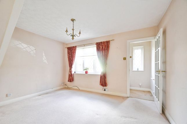 10, Station Road, Calne photo 4
