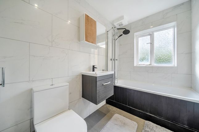 47, Hattersfield Close, Belvedere photo 4
