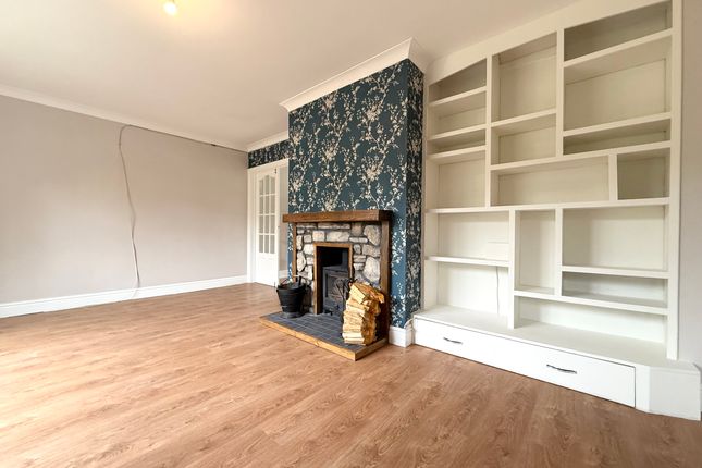 4 Arfryn, Aberdare photo 2