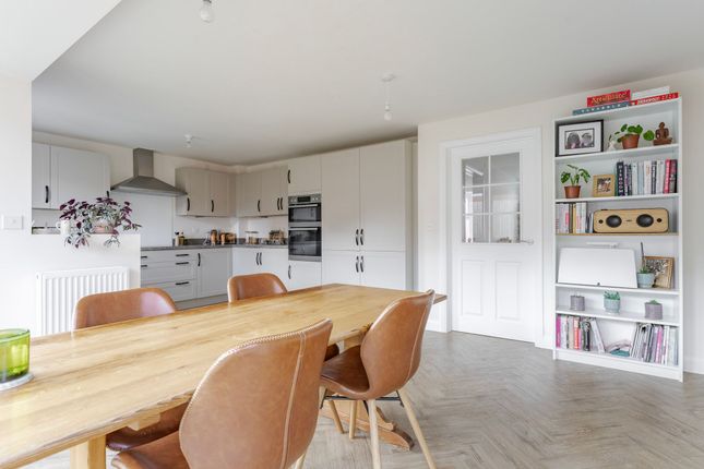 3 Woolhouse Way, Norwich photo 4
