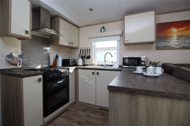 Mobile/park home for sale in Seabreeze, Shorefield Park, Near Milford On Sea, Hampshire