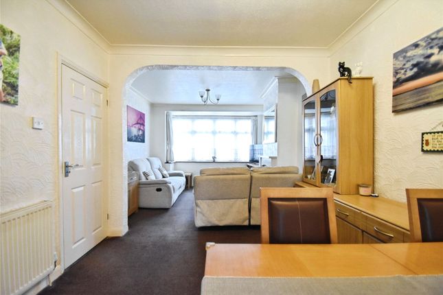 131, Western Avenue, Dagenham photo 4