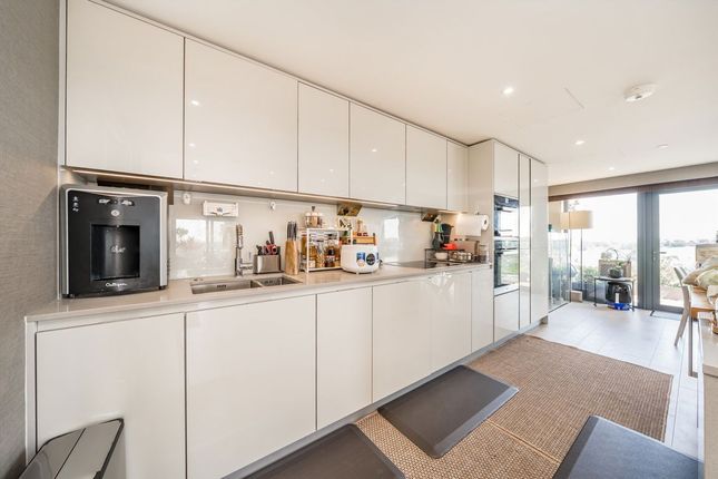 Flat 105, Argent House, 3, Beaufort Square, London photo 4