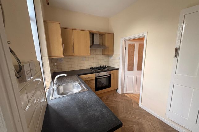 14, GREEN TOP STREET, BRADFORD photo 2