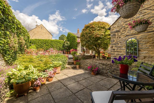 6, Roundtown, Aynho photo 2