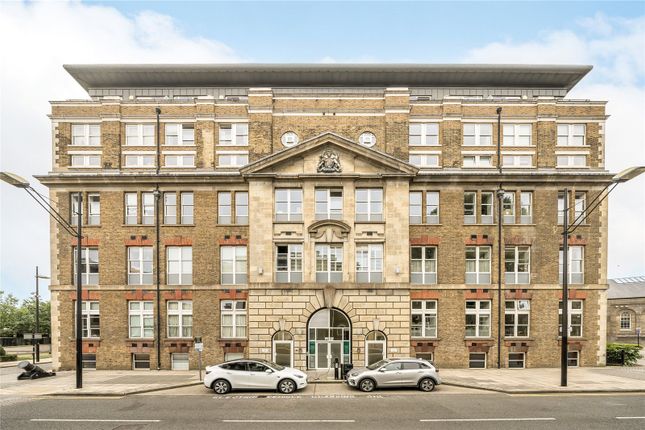 Thumbnail Flat to rent in Cadogan Road, Royal Arsenal