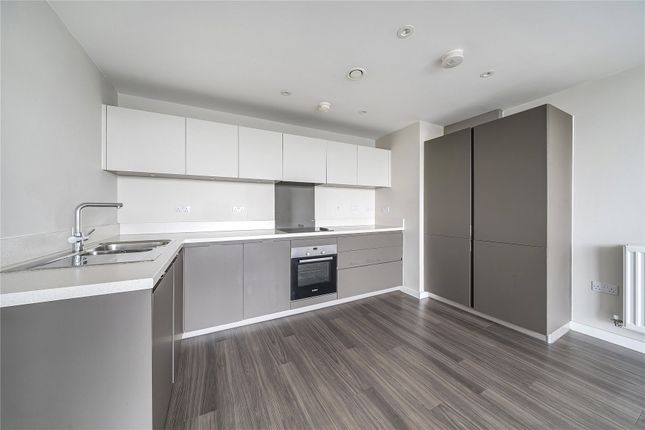 Flat 17,, Summit House, West Wickham photo 2