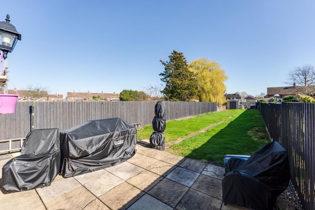 72, Kirby Road, Gretton photo 2