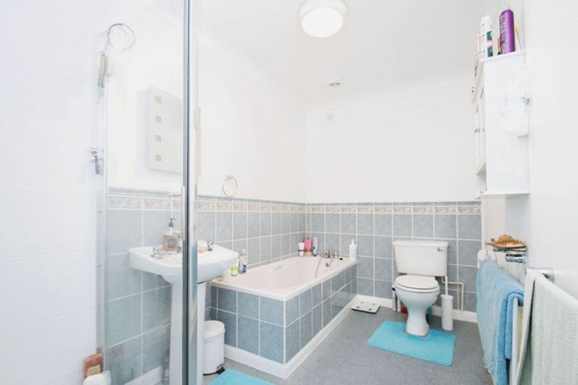 Flat 19, Regents Court 59-62 Regency Square, Brighton photo 4