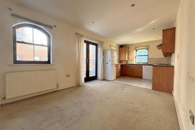 Flat 6 Canute House, Poole photo 4