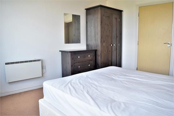 THE BLENHEIM CENTRE, PRINCE REGENT ROAD, HOUNSLOW photo 4