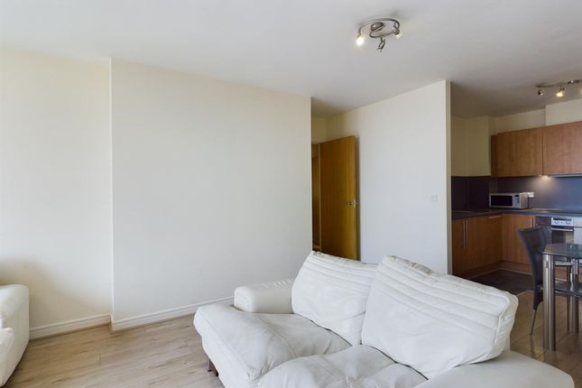 Apt 273, Centenary Plaza, Birmingham photo 4