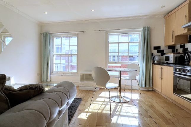 Flat to rent in White Church Lane, Aldgate