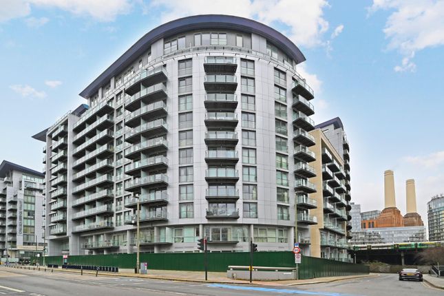 Flat for sale in Lanson Building, Chelsesa Bridge Wharf, Queenstown Road, London