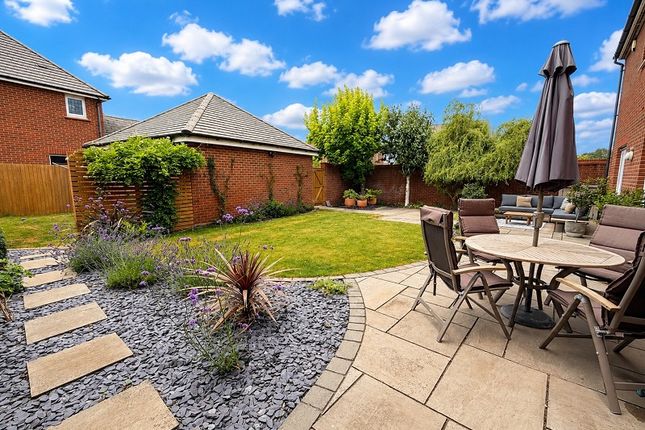 9, Jubilee Way, Leicester photo 3