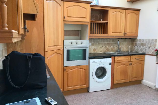 139 Bittacy Rise, London photo 3