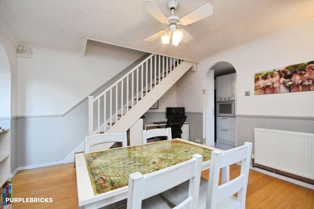 26, Mulberry Gardens, Witham photo 4