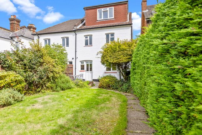 4 bed property for rent in Worplesdon Road, Guildford GU2