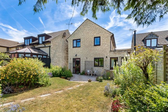 4, Partridge Way, Gloucestershire photo 2