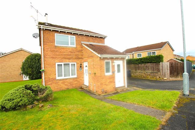 Flat to rent in Ricknald Close, Aughton, Sheffield