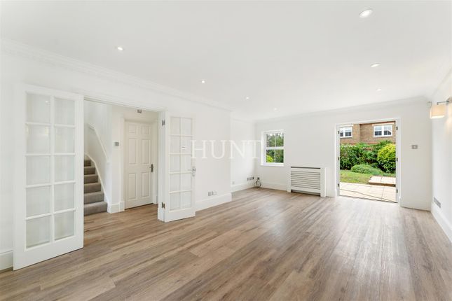 1, Chapel Mews, Woodford Green photo 3