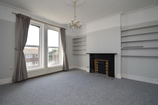 Flat 2, 11, Priory Avenue, Hastings photo 2