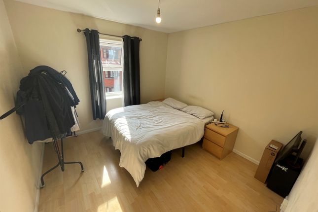 Flat for sale in Chelmsford Street, Weymouth