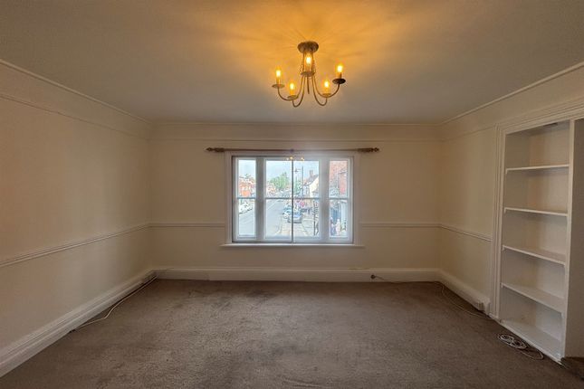 Flat 2, The Old Surgery, Rumbolds Hill, Midhurst photo 3