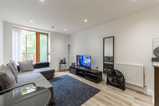 205, Bath House, 5, Arboretum Place, Barking photo 3