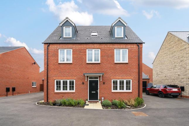 Detached house for sale in Kingsmere, Bicester, Oxfordshire