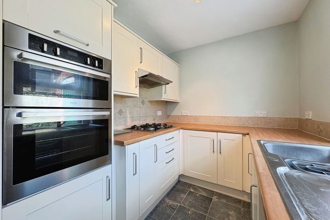 32, Eastland Road, Somerset photo 3